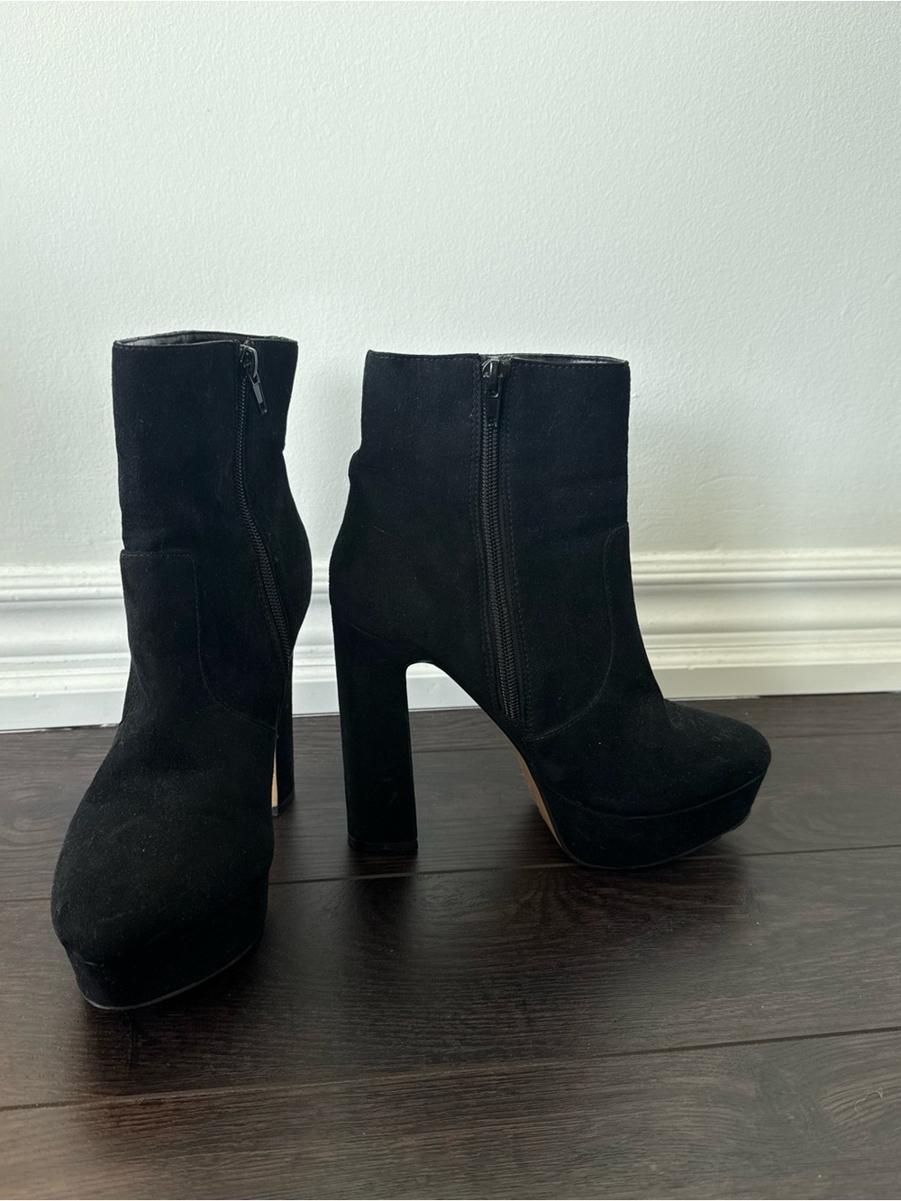 Express Women's Black Suede Platform Ankle Boots size 7